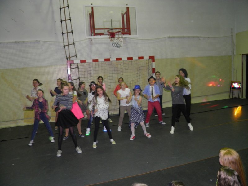 Zabawa andrzejkowo - integracyjna SP